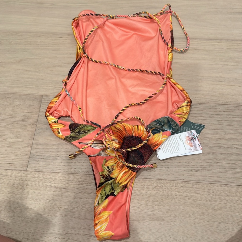 Agua Bendita Sunflower Print One Piece Swimsuit - Picture 4 of 5